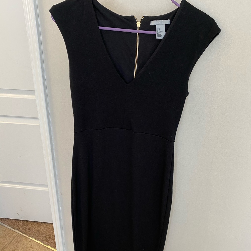 Black mid dress
